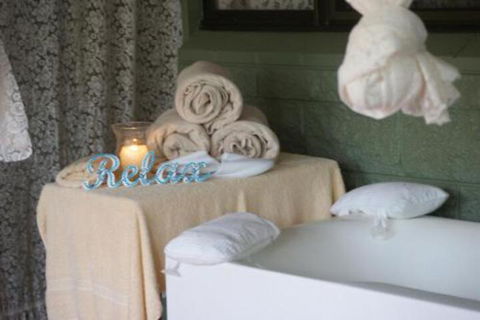 Chilverton Cottages & Restaurant - Accommodation Port Macquarie 2