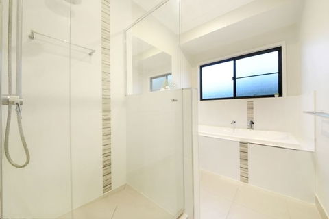 Laguna Views - Accommodation Port Macquarie 4
