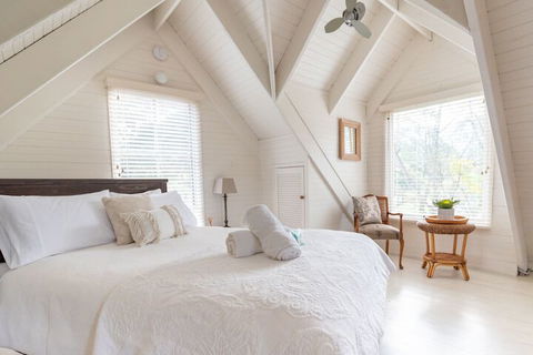 ARCADIA - The Barn Cottage & Rosehill Cottage - Accommodation Port Macquarie 5