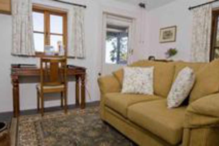 Kuitpo SA Accommodation Port Macquarie