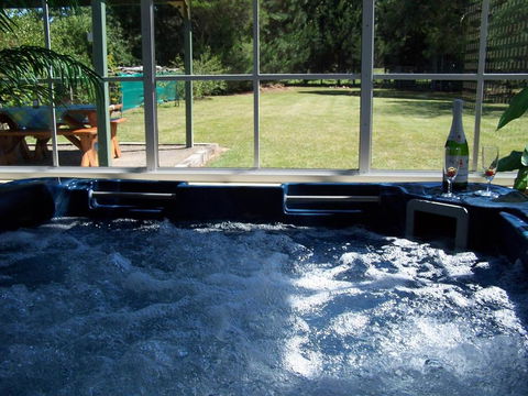 Sunburst Retreat - Accommodation Port Macquarie 4