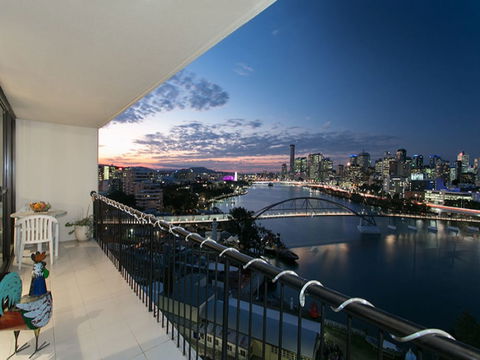 River Plaza Apartments - Accommodation Port Macquarie 2