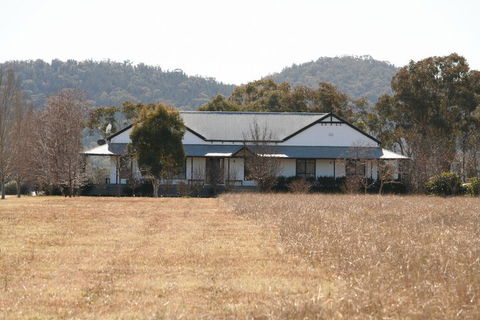The Farmhouse At Blue Wren Wines - Accommodation Port Macquarie 7