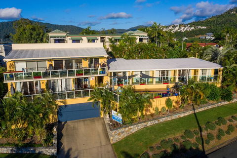 Sunlit Waters Studio Apartments - Accommodation Port Macquarie 1