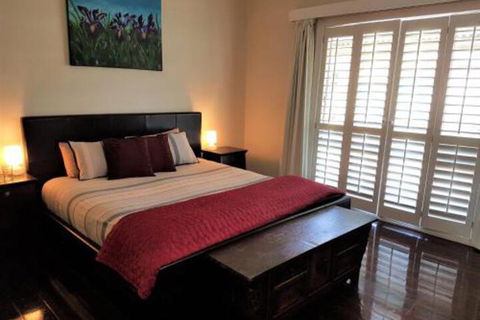Barossa Vista - Accommodation Port Macquarie 6