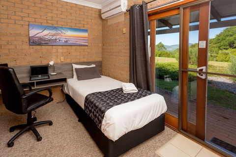 Lookout Mountain Retreat - Accommodation Port Macquarie 4