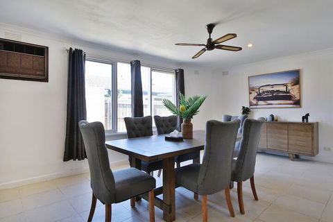 Ivy Units Glen Waverley - Accommodation Port Macquarie 5