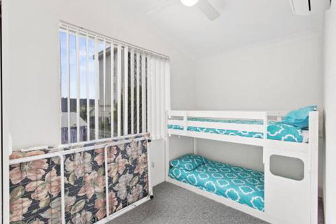 The Pines 5 - Accommodation Port Macquarie 2