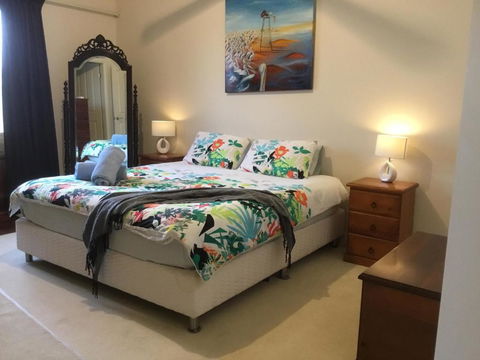 A Homestead On Market - Accommodation Port Macquarie 6