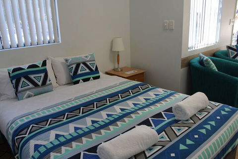 Mandurah Ocean Marina Chalets - Accommodation Port Macquarie 5