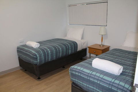 Mandurah Ocean Marina Chalets - Accommodation Port Macquarie 7