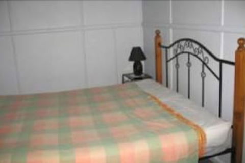 Hutton Hide Away - Accommodation Port Macquarie 2