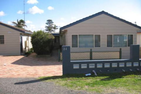 Hutton Hide Away - Accommodation Port Macquarie 0