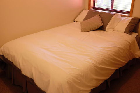 The Basin Waterfront - Accommodation Port Macquarie 2