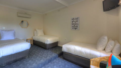 Corryong Hotel Motel - Accommodation Port Macquarie 0