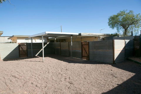 Cave Place Units - Accommodation Port Macquarie 3