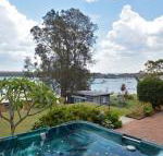 The House on the Lake at Fishing Point Lake Macquarie honestly put the line in  catch fish - Accommodation Port Macquarie