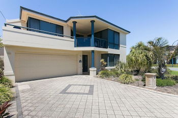 Seahaven Villas By Rockingham Apartments - Accommodation Port Macquarie 1