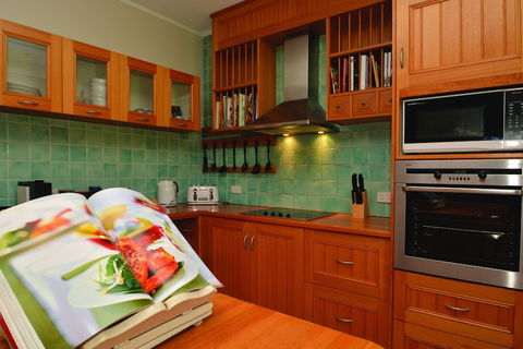 James Estate Guesthouse - Accommodation Port Macquarie 6