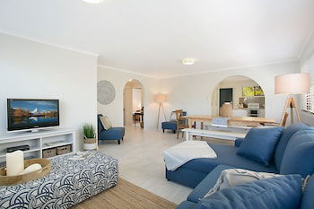 Mermaid Beach QLD Accommodation Port Macquarie