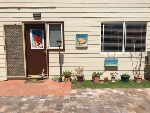 Shark Bay B & B - Accommodation Port Macquarie 2