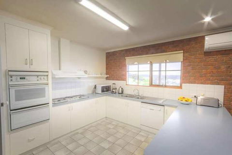Lakeview - Accommodation Port Macquarie 7