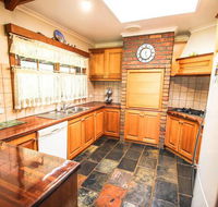 Wombat Hollow - Accommodation Port Macquarie
