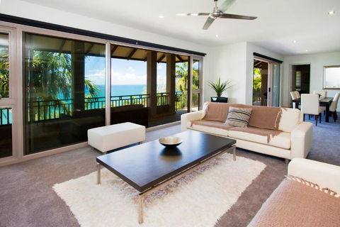 U 12 Santai - Accommodation Port Macquarie 0