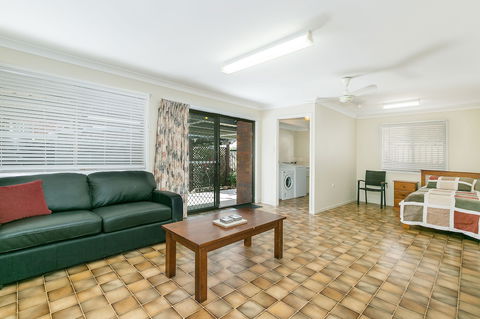 Beachside Holiday Home - Accommodation Port Macquarie 4