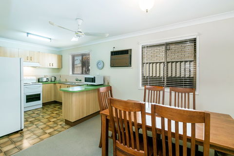 Beachside Holiday Home - Accommodation Port Macquarie 3