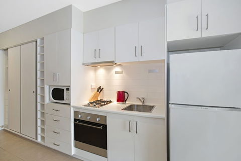 Astra Apartments Glen Waverley At VIQI - Accommodation Port Macquarie 6