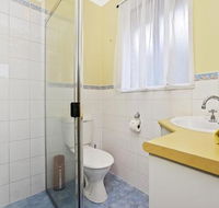 Lakeside Encounter Bay - Accommodation Port Macquarie