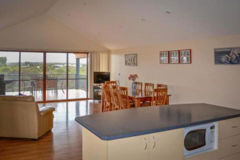The Curly Seahorse - Accommodation Port Macquarie 3