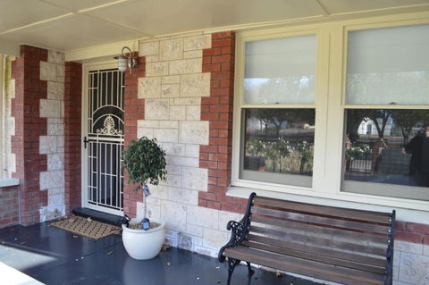 Two Cow Cottage Bed & Breakfast - Accommodation Port Macquarie 5