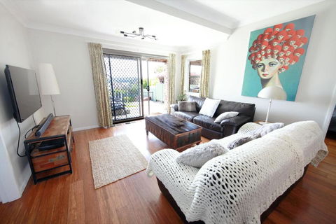 Bundeena Base Holiday Home - Accommodation Port Macquarie 4
