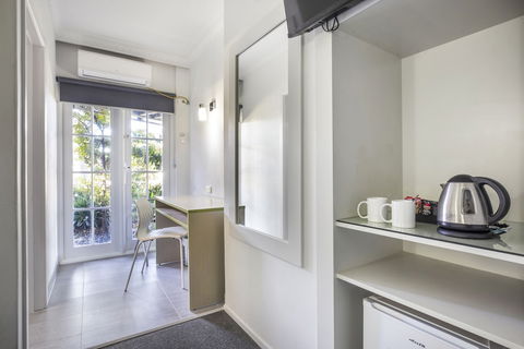 Nightcap At Skyways Hotel - Accommodation Port Macquarie 4