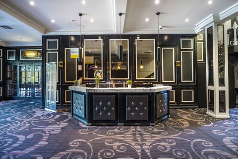 Nightcap At Skyways Hotel - Accommodation Port Macquarie 3