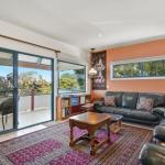 Black Dolphin Beach Penthouse - Accommodation Port Macquarie 0