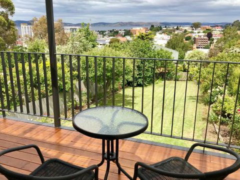 Omaroo House Panoramic Water Views - Accommodation Port Macquarie 1