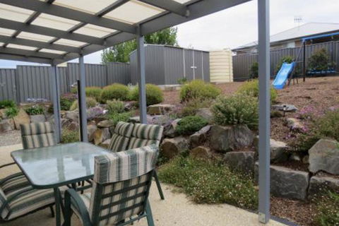 38 Wright Tce Encounter Bay - Accommodation Port Macquarie 4