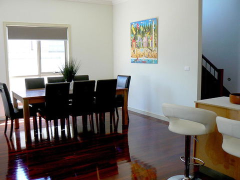 Into Freedom - Accommodation Port Macquarie 4