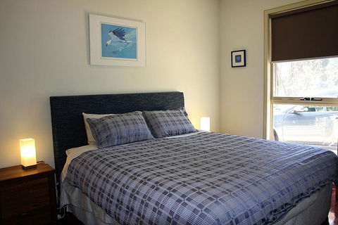 Into Freedom - Accommodation Port Macquarie 1