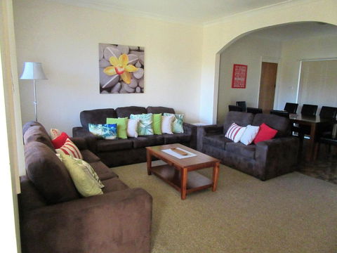 River House Mudgee - Accommodation Port Macquarie 2