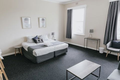General Roberts Hotel - Accommodation Port Macquarie 0