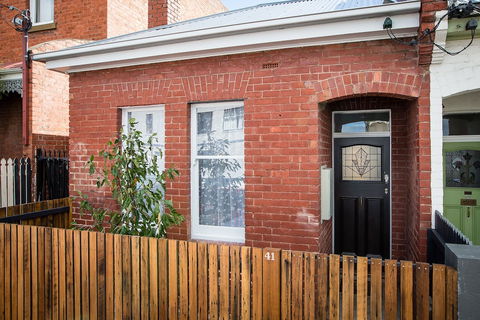 White Room Apartments - Accommodation Port Macquarie 0