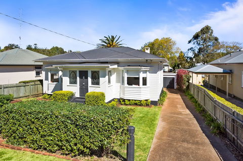 The Lighthouse - Accommodation Port Macquarie 0