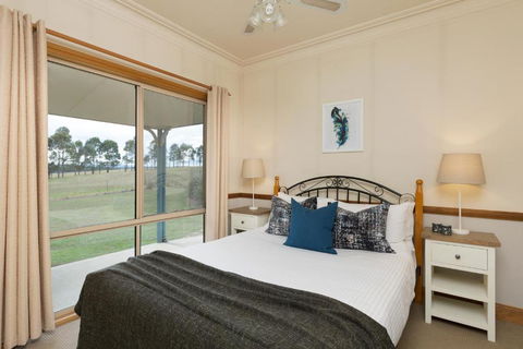 Windsors Edge Cottage Rothbury - Accommodation Port Macquarie 3