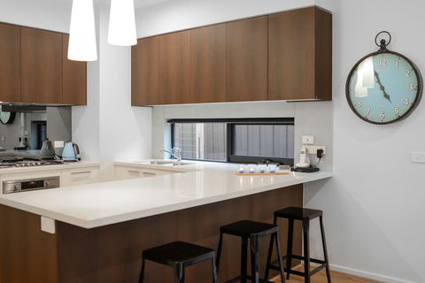 Boutique Stays - Caulfield Central - Accommodation Port Macquarie 5