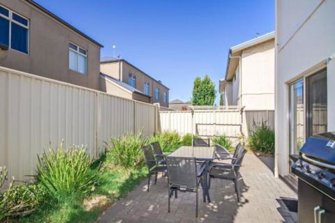 The Residence - Accommodation Port Macquarie 5