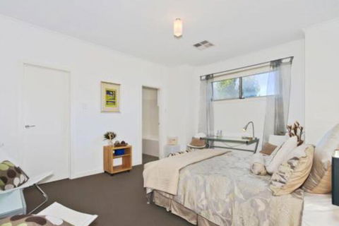 The Residence - Accommodation Port Macquarie 1